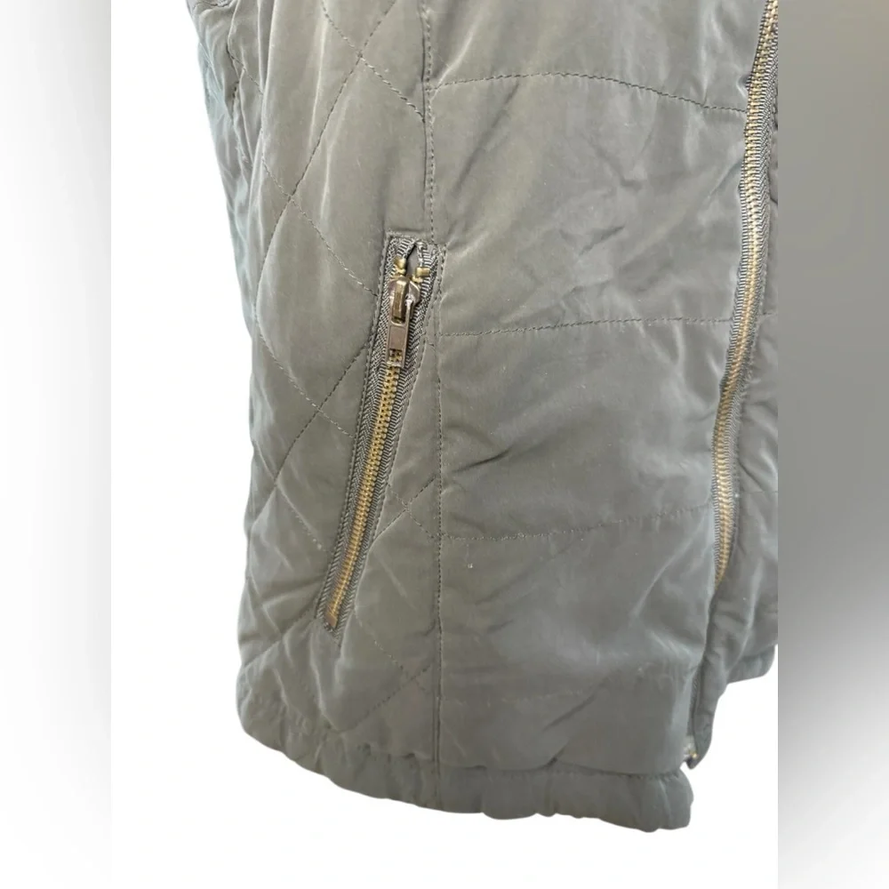 Takara Olive Green Aztec Quilted Vest Reversible with Zipper Pockets Size M
